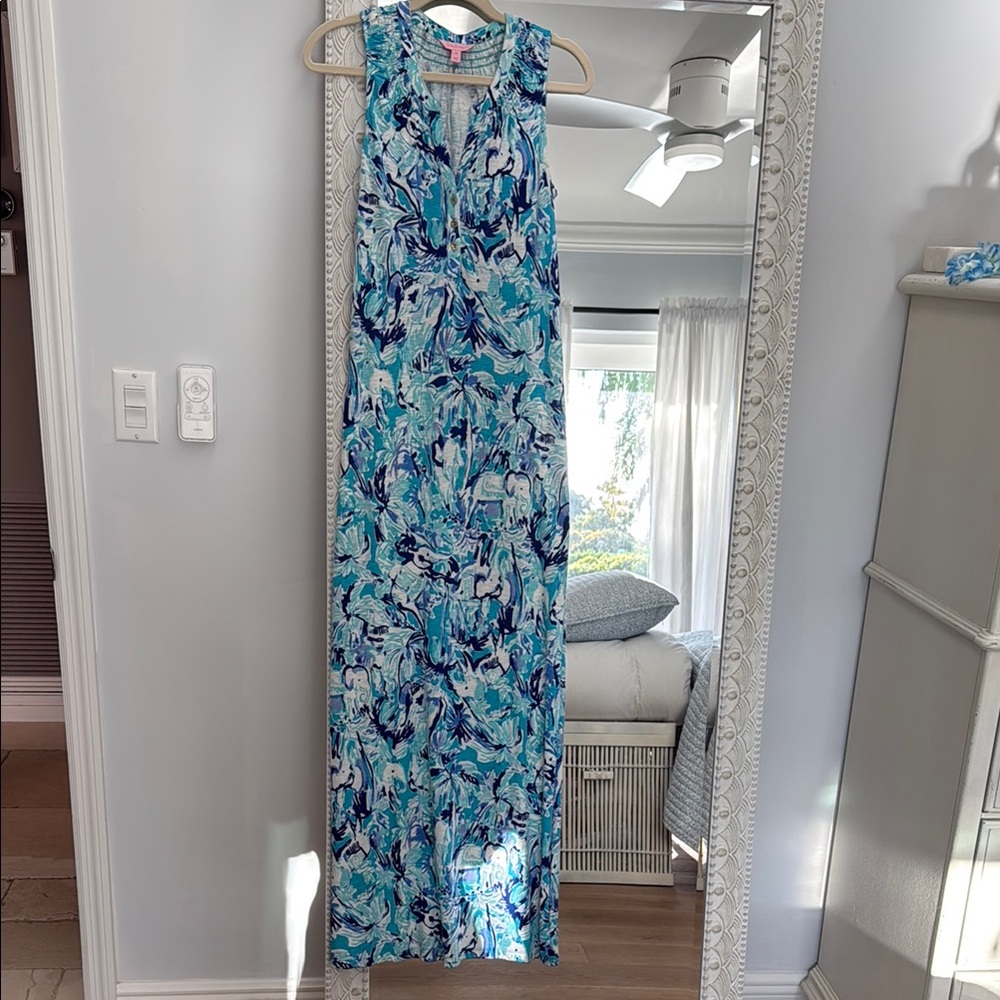 Lilly Pulitzer turquoise, navy, periwinkle and white dress size XS.